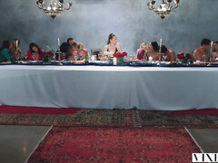 Как тайная вечеря, только с оргией в конце