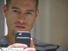 Сводная сестра заставила брата потрахать